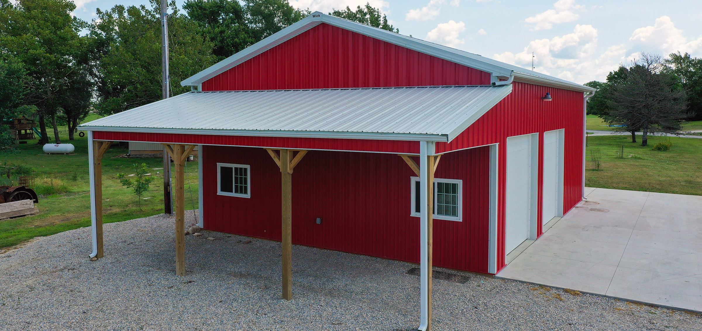 Suburban Pole Barn Garages